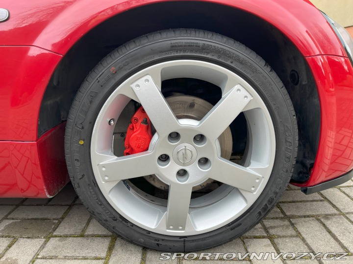 Opel Speedster 2,2i 2001