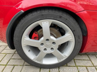 Opel Speedster 2,2i 2001