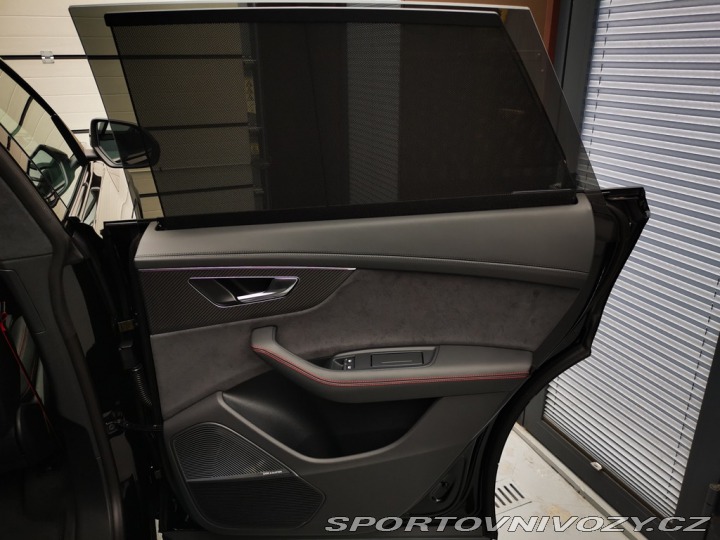 Audi RS Q8 Full Spec / Akrapovič 2023