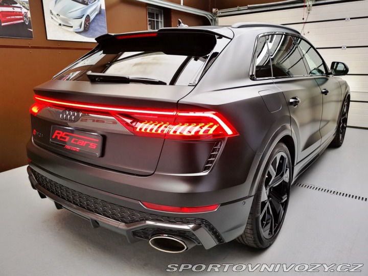 Audi RS Q8 Full Spec / Akrapovič 2023