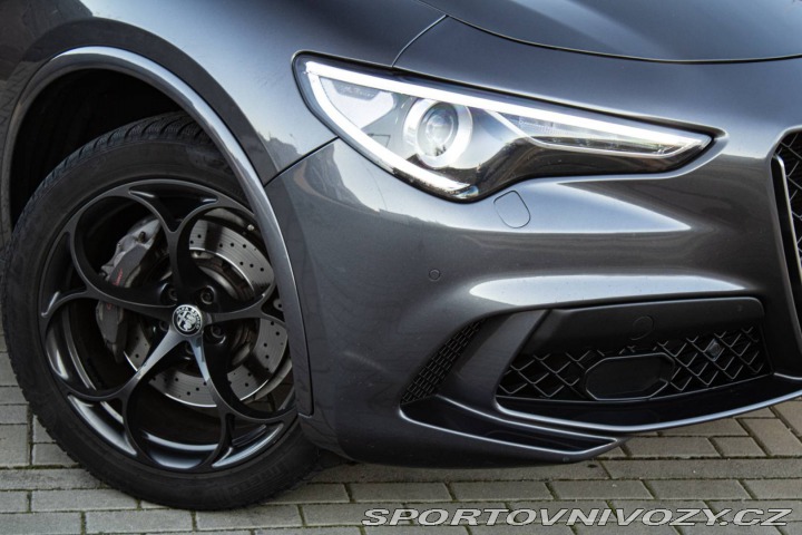 Alfa Romeo Stelvio 2.9 V6 Twin Turbo Q4 Qua 2018
