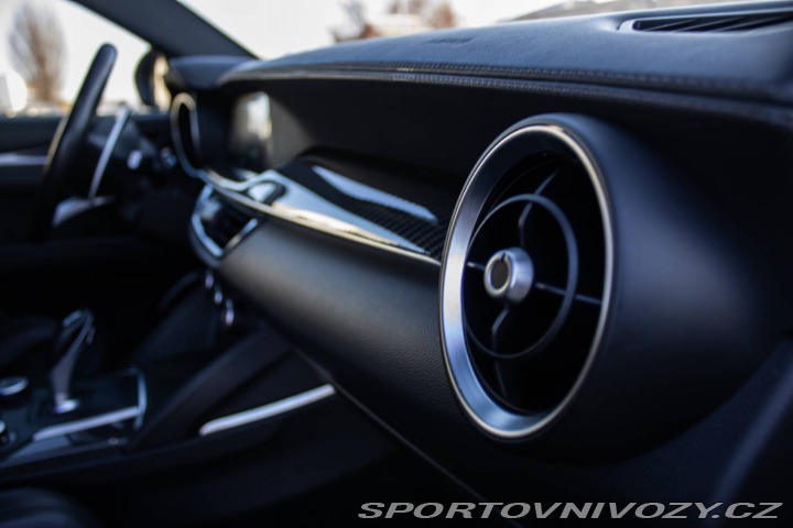Alfa Romeo Stelvio 2.9 V6 Twin Turbo Q4 Qua 2018