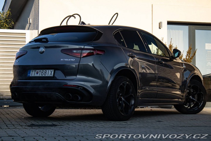 Alfa Romeo Stelvio 2.9 V6 Twin Turbo Q4 Qua 2018