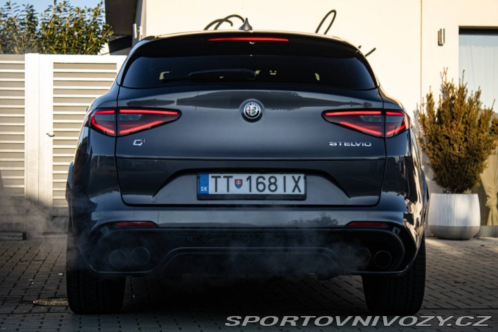 Alfa Romeo Stelvio 2.9 V6 Twin Turbo Q4 Qua 2018