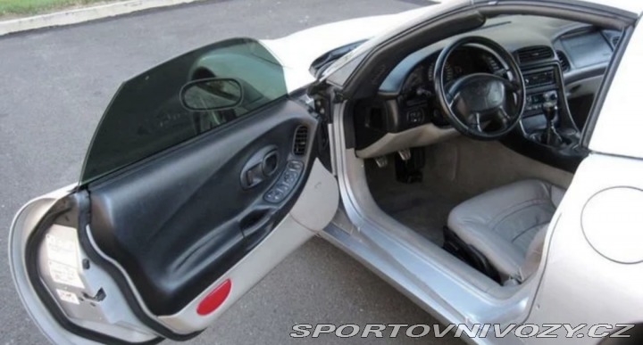 Chevrolet Corvette C5 manuál 1998