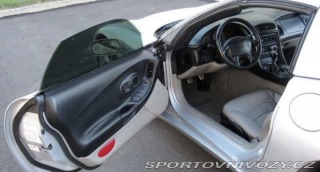 Chevrolet Corvette C5 manuál 1998