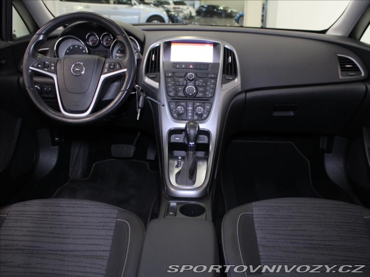 Opel Astra 1,6 Turbo 125kW AT 1.maji 2015