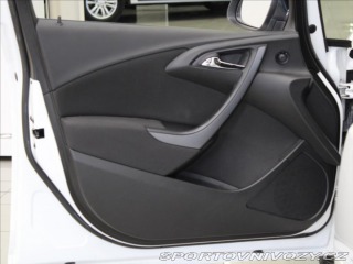 Opel Astra 1,6 Turbo 125kW AT 1.maji 2015
