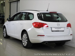Opel Astra 1,6 Turbo 125kW AT 1.maji 2015