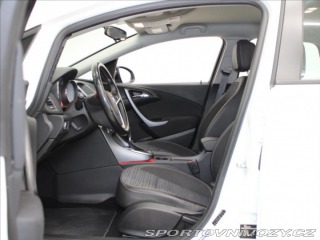 Opel Astra 1,6 Turbo 125kW AT 1.maji 2015