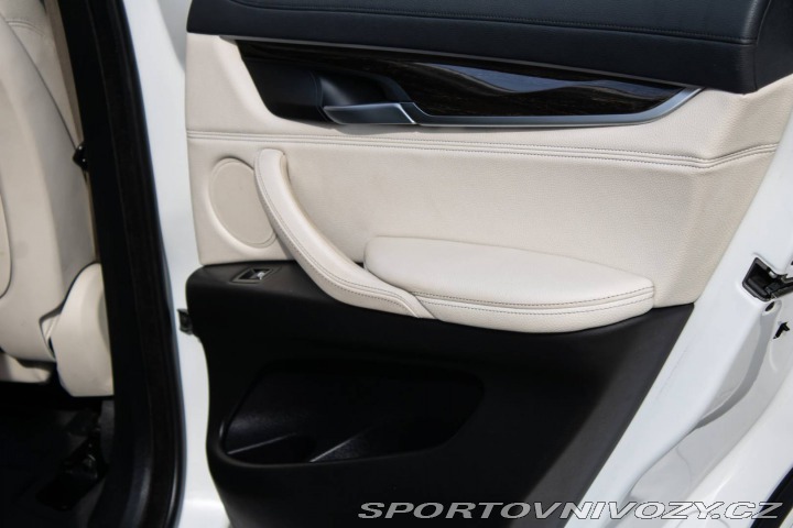 BMW X6 xDrive 30d M packet - So 2016