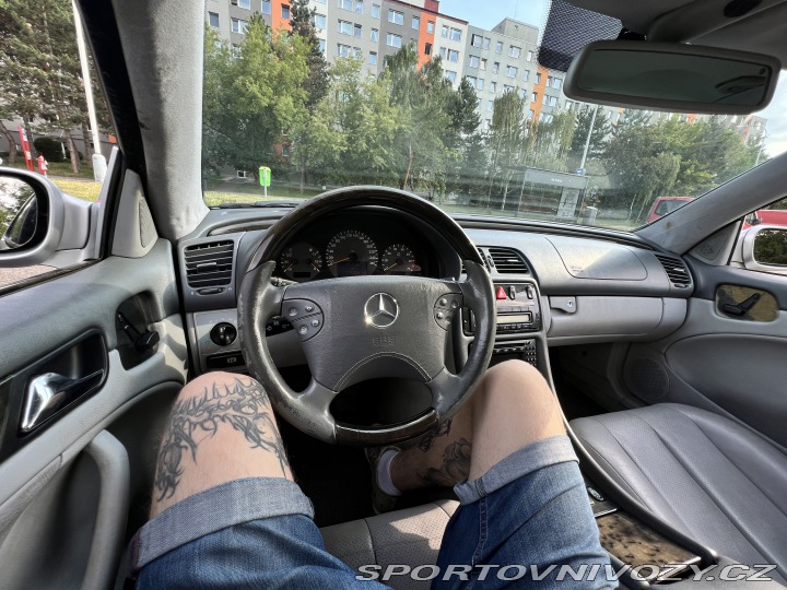 Mercedes-Benz CLK 2001