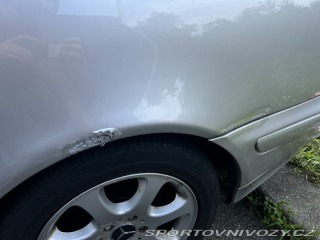 Mercedes-Benz CLK  2001