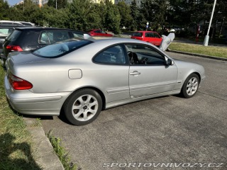 Mercedes-Benz CLK  2001