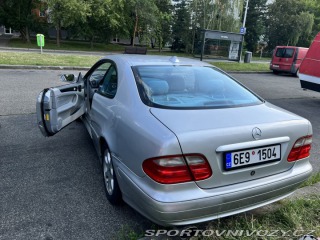 Mercedes-Benz CLK  2001