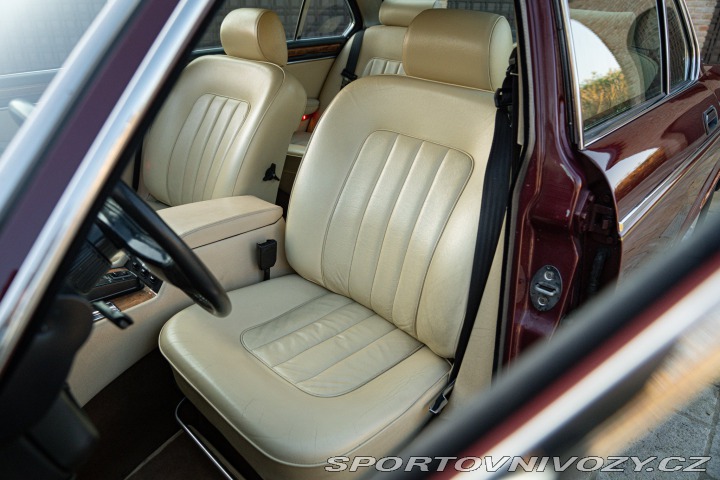 Ostatní značky Ostatní modely Daimler XJ DOUBLE SIX 1988