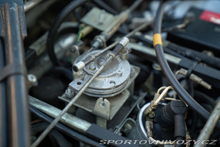 Ostatní značky Ostatní modely Daimler XJ DOUBLE SIX 1988