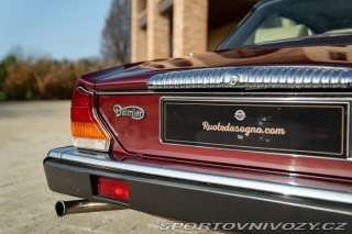 Ostatní značky Ostatní modely Daimler XJ DOUBLE SIX 1988