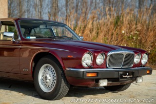 Ostatní značky Ostatní modely Daimler XJ DOUBLE SIX 1988