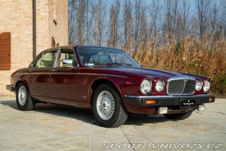 Ostatní značky Ostatní modely Daimler XJ DOUBLE SIX 1988
