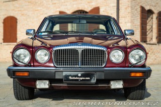 Ostatní značky Ostatní modely Daimler XJ DOUBLE SIX 1988
