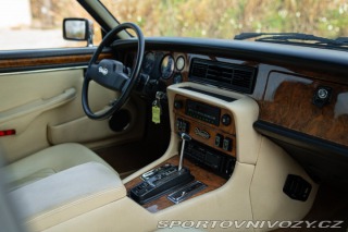 Ostatní značky Ostatní modely Daimler XJ DOUBLE SIX 1988