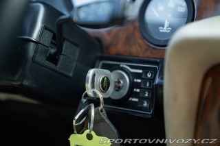 Ostatní značky Ostatní modely Daimler XJ DOUBLE SIX 1988