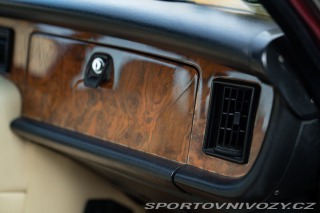 Ostatní značky Ostatní modely Daimler XJ DOUBLE SIX 1988