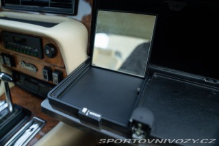 Ostatní značky Ostatní modely Daimler XJ DOUBLE SIX 1988