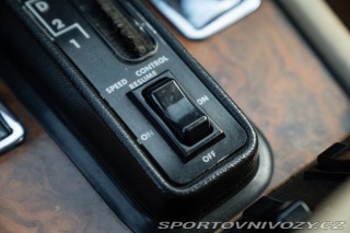 Ostatní značky Ostatní modely Daimler XJ DOUBLE SIX 1988