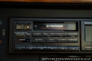Ostatní značky Ostatní modely Daimler XJ DOUBLE SIX 1988