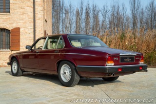 Ostatní značky Ostatní modely Daimler XJ DOUBLE SIX 1988
