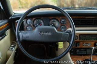 Ostatní značky Ostatní modely Daimler XJ DOUBLE SIX 1988