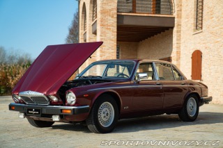 Ostatní značky Ostatní modely Daimler XJ DOUBLE SIX 1988