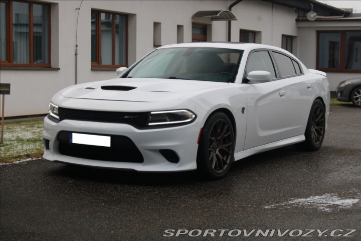 Dodge Charger 6,2 SRT Hellcat 2015