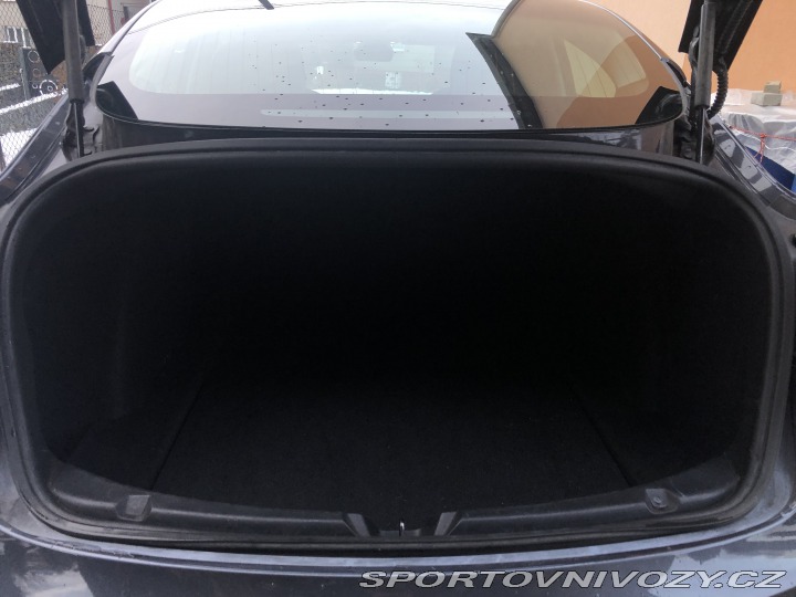 Tesla Model 3 Standard Range Plus 2019