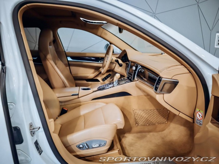 Porsche Panamera 4S L Executive 2014