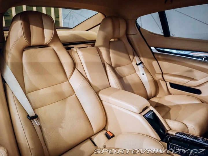 Porsche Panamera 4S L Executive 2014