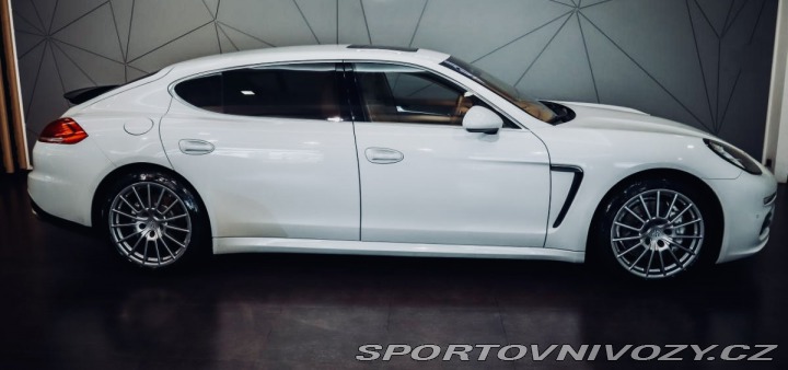Porsche Panamera 4S L Executive 2014