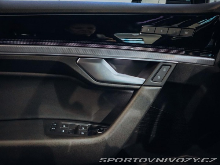 Volkswagen Ostatní modely Touareg R-Line 4Motion 4.0 TDI 31 2020