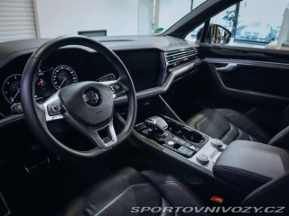 Volkswagen Ostatní modely Touareg R-Line 4Motion 4.0 TDI 31 2020