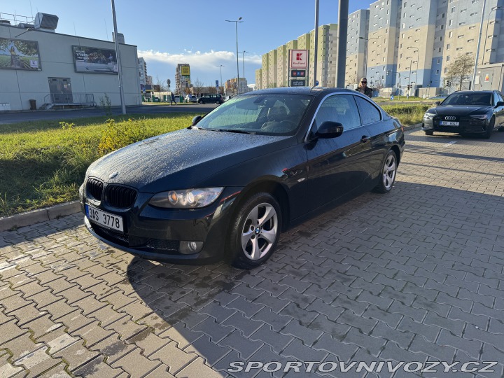 BMW 3 320i 2009