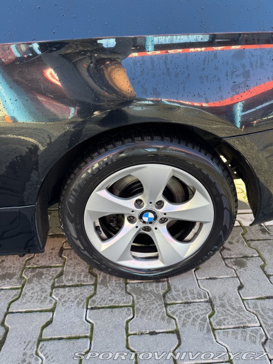 BMW 3 320i 2009