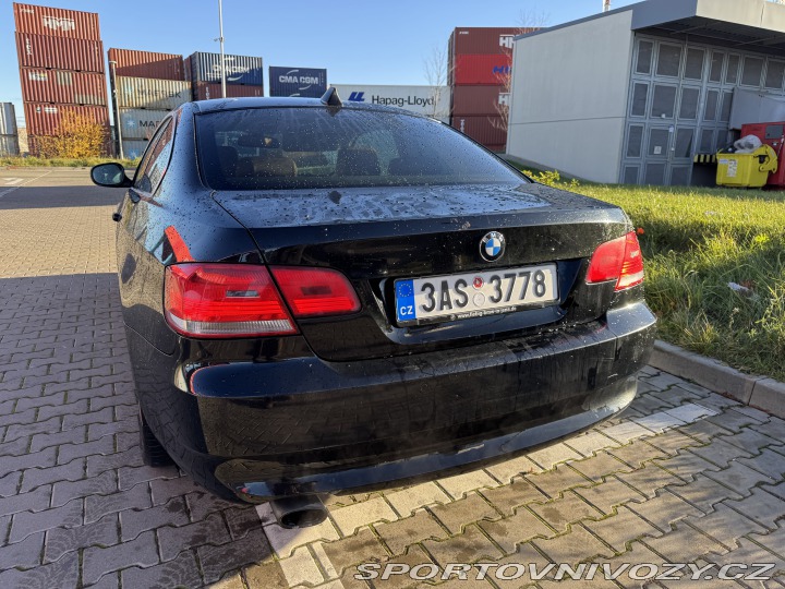 BMW 3 320i 2009