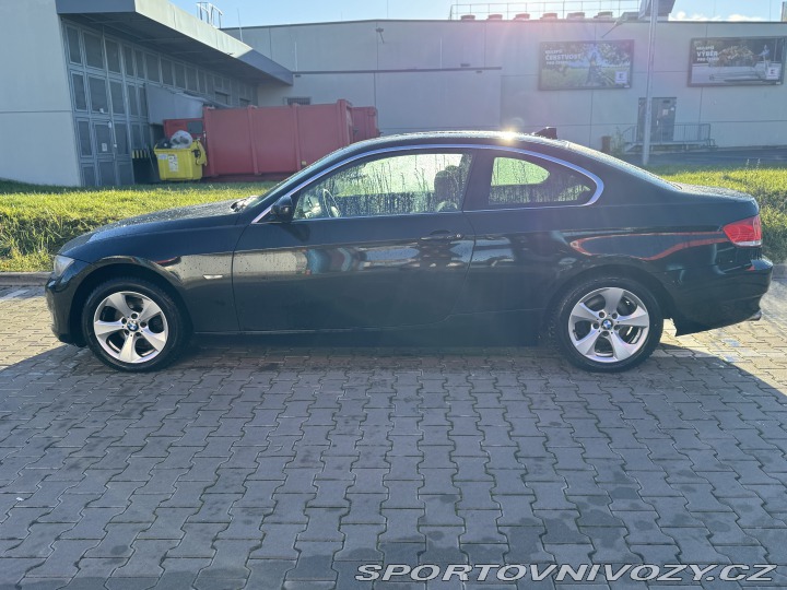 BMW 3 320i 2009