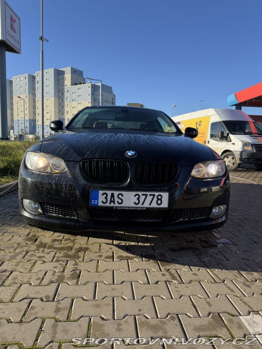 BMW 3 320i 2009