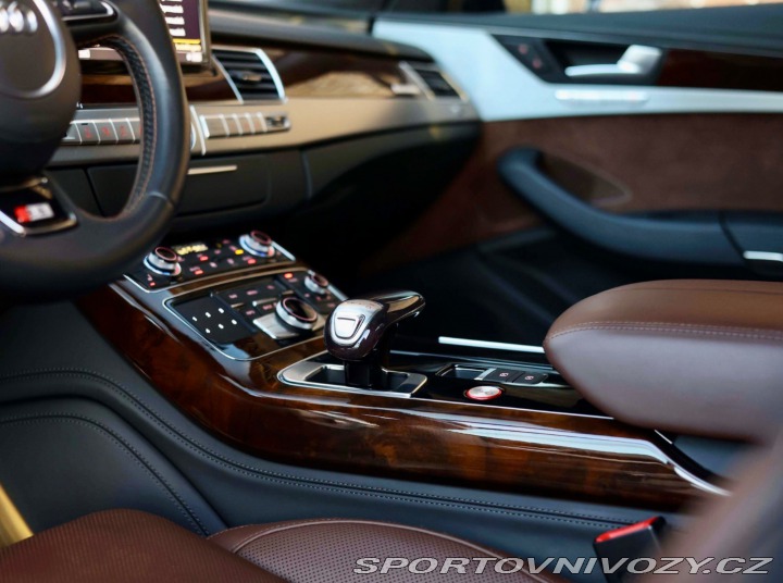 Audi S8 4.0 TFSI V8 Quattro Plus 2016