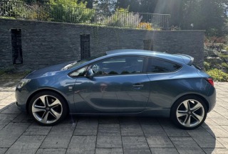 Opel Astra GTC SPORT OPC line