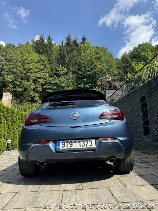 Opel Astra GTC SPORT OPC line 2015