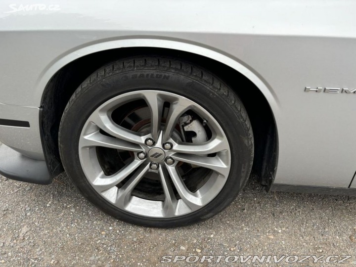 Dodge Challenger 5.7 HEMI R/T 2021